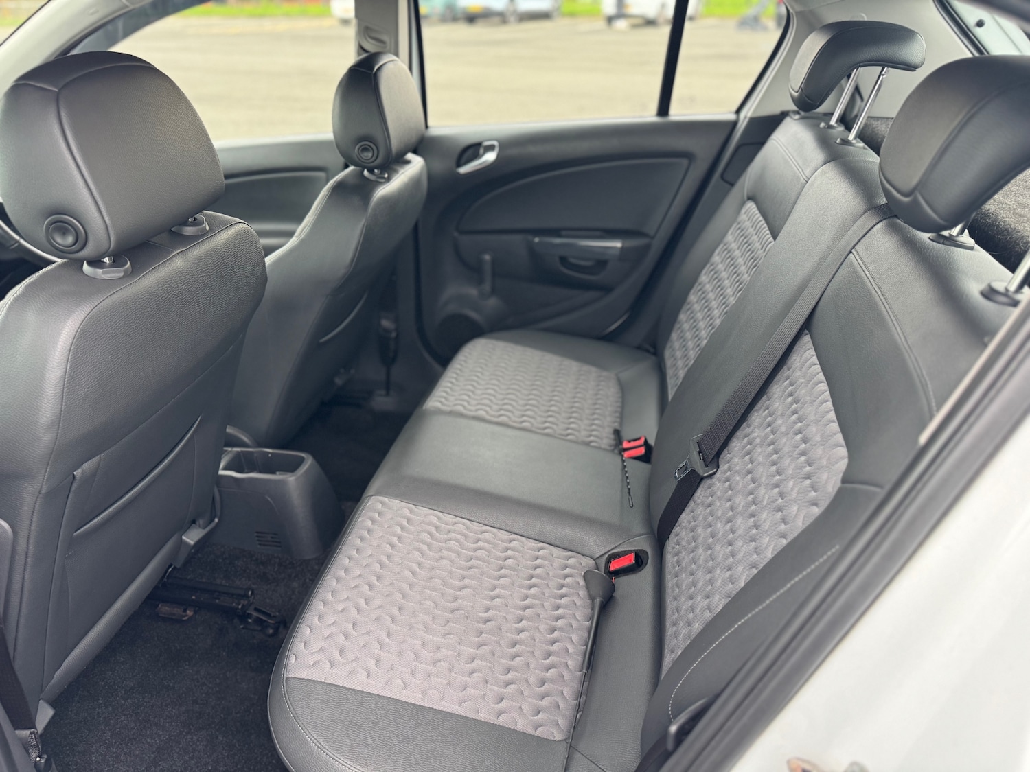 Used Vauxhall Corsa 2012 for sale - 76555348: Photo 10