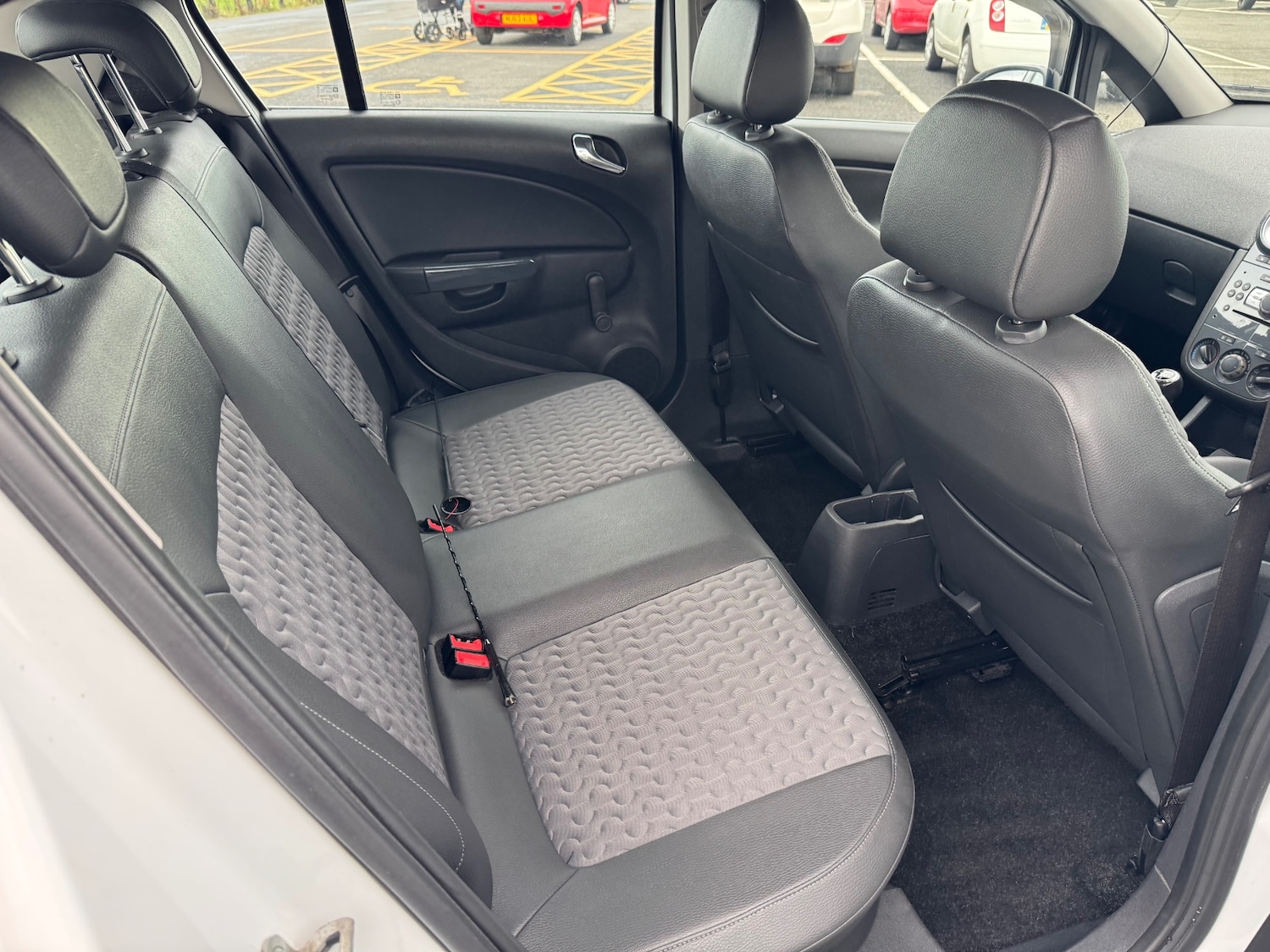 Used Vauxhall Corsa 2012 for sale - 76555348: Photo 8