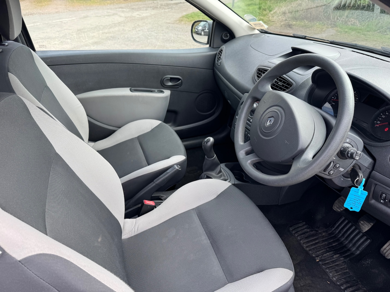 Used Renault Clio 2010 for sale - 76401835: Photo 7