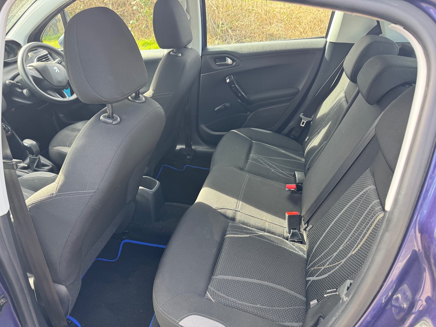 Used Peugeot 208 2013 for sale - 77877385: Photo 10