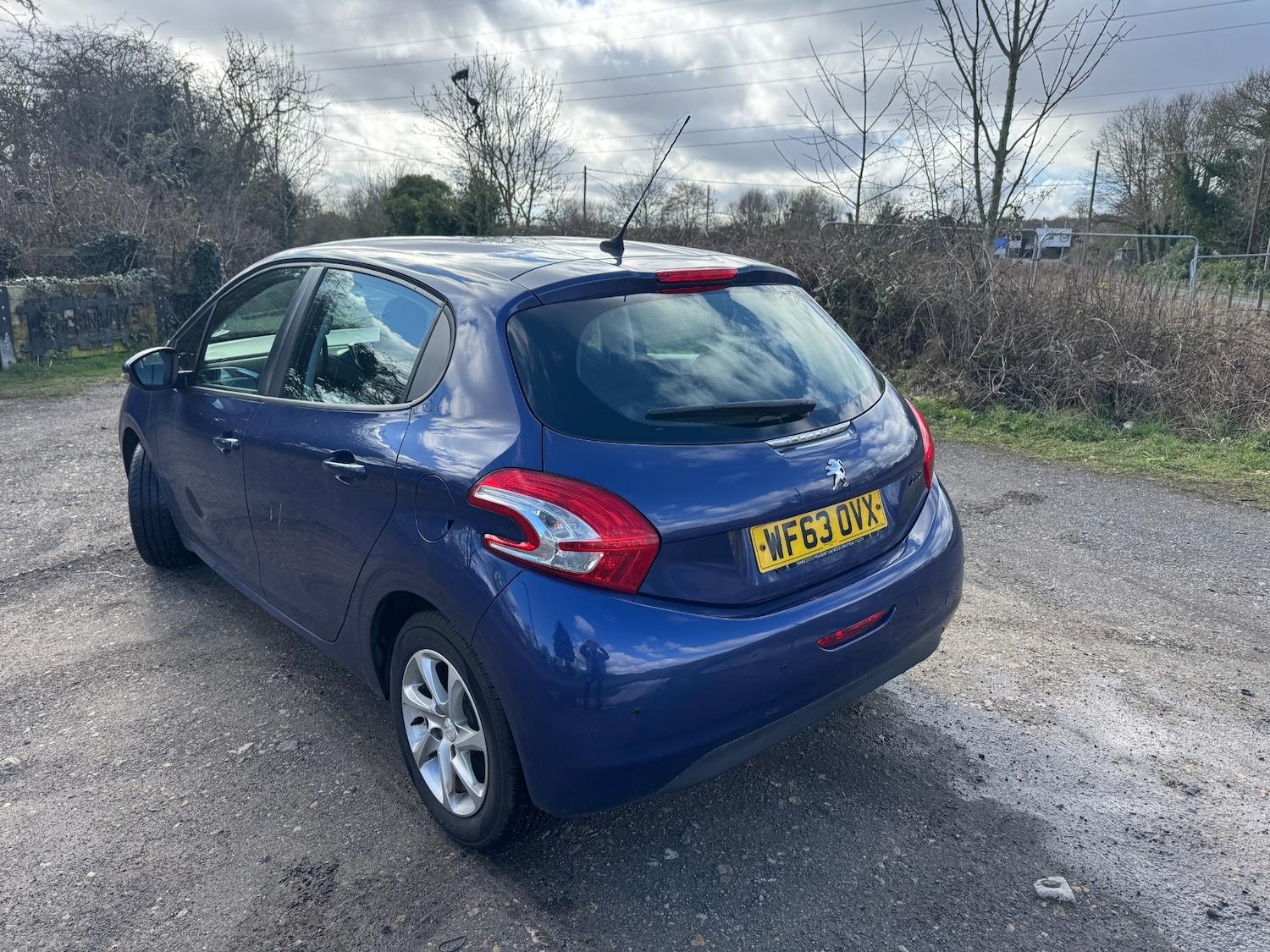 Used Peugeot 208 2013 for sale - 77877385: Photo 3