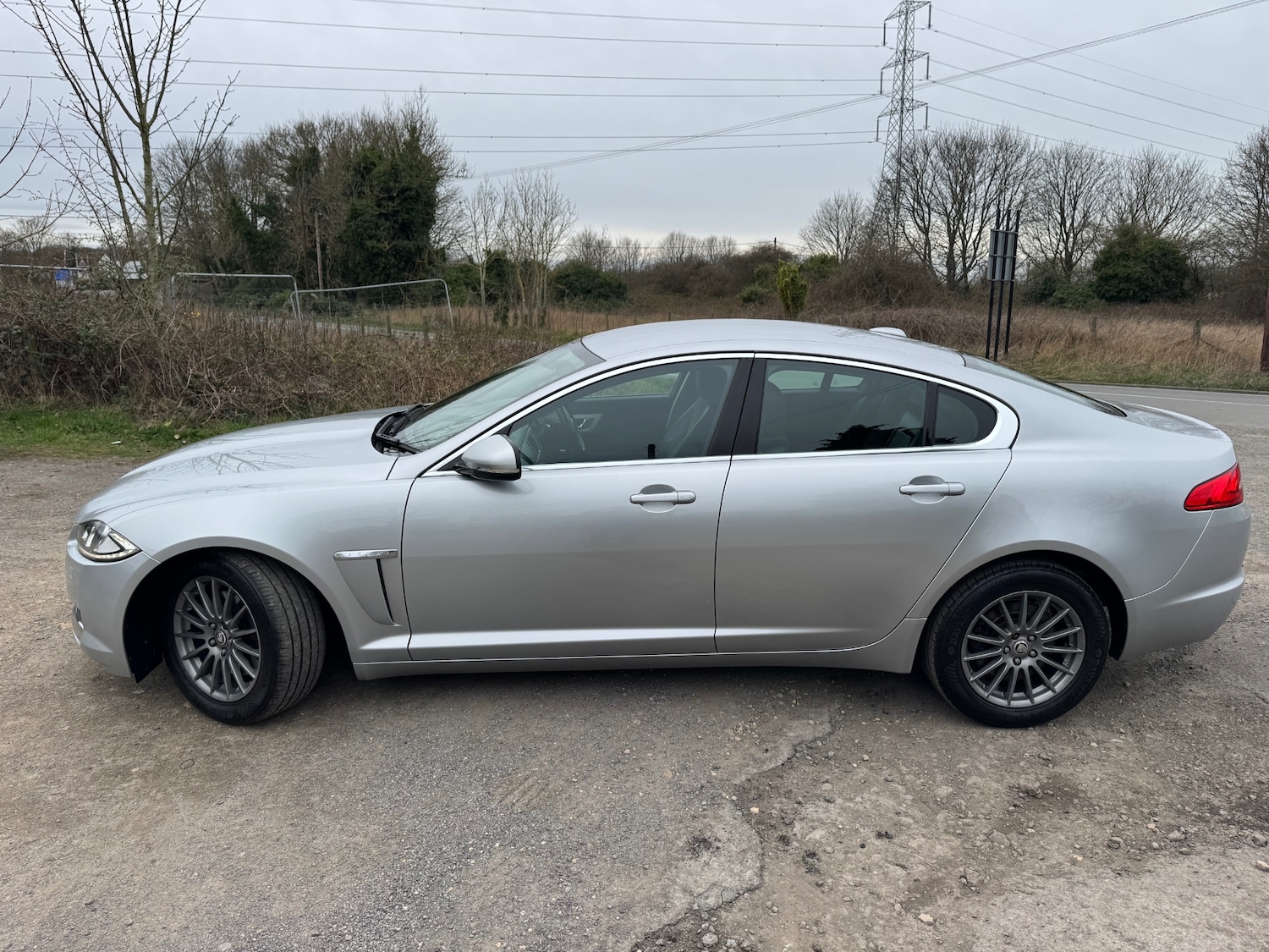Used Jaguar XF 2012 for sale - 77998459: Photo 2