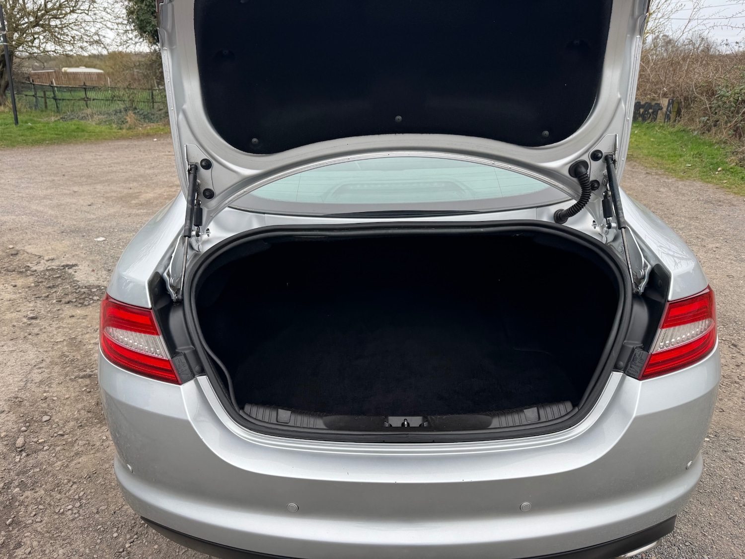 Used Jaguar XF 2012 for sale - 77998459: Photo 9