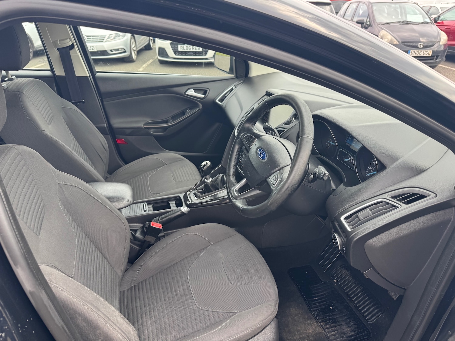 Used Ford Focus 2015 for sale - 76401812: Photo 7
