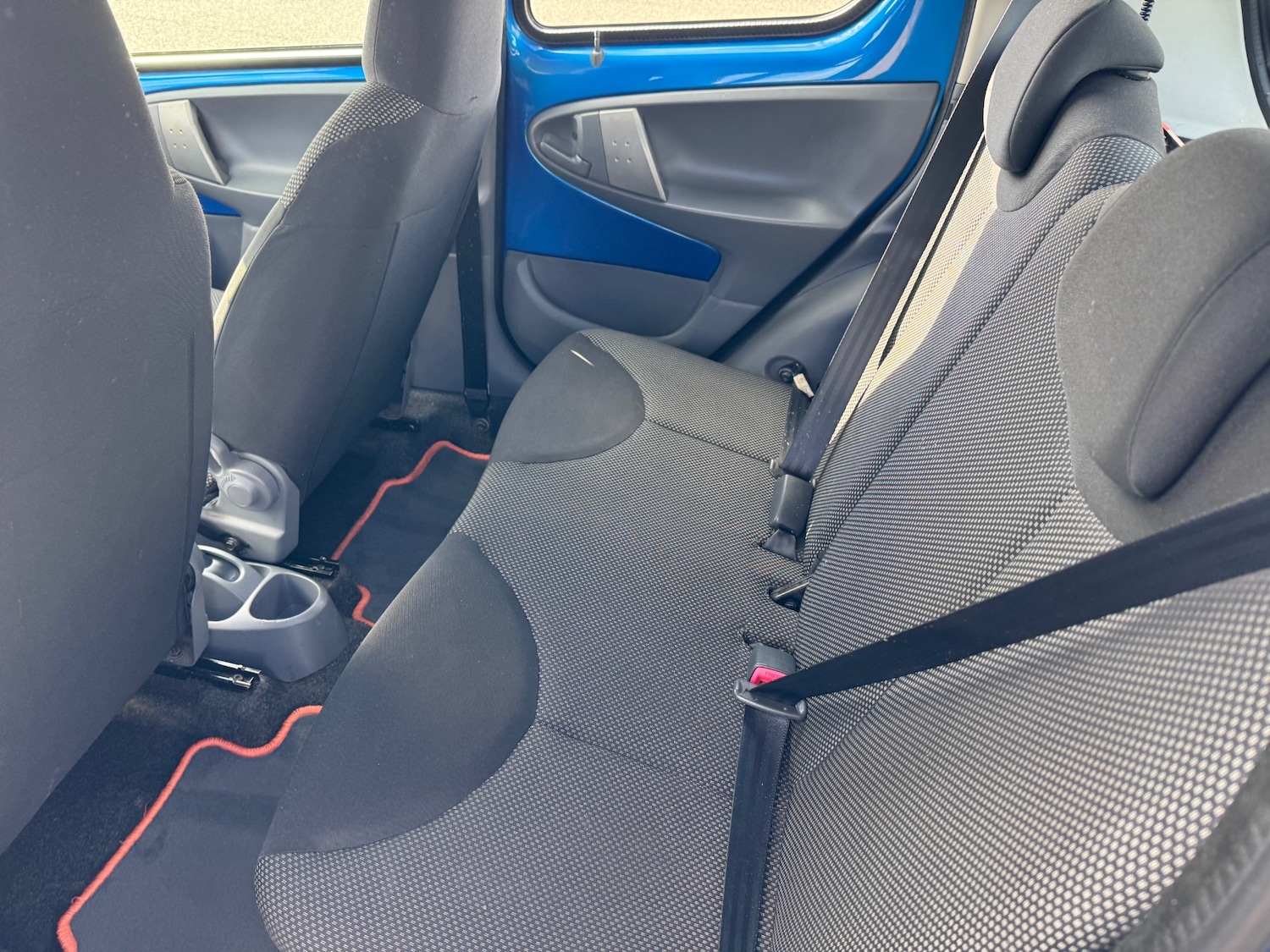 Used Toyota AYGO 2009 for sale - 76401873: Photo 11