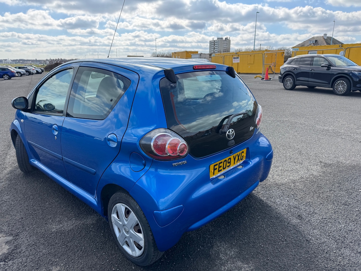 Used Toyota AYGO 2009 for sale - 76401873: Photo 3