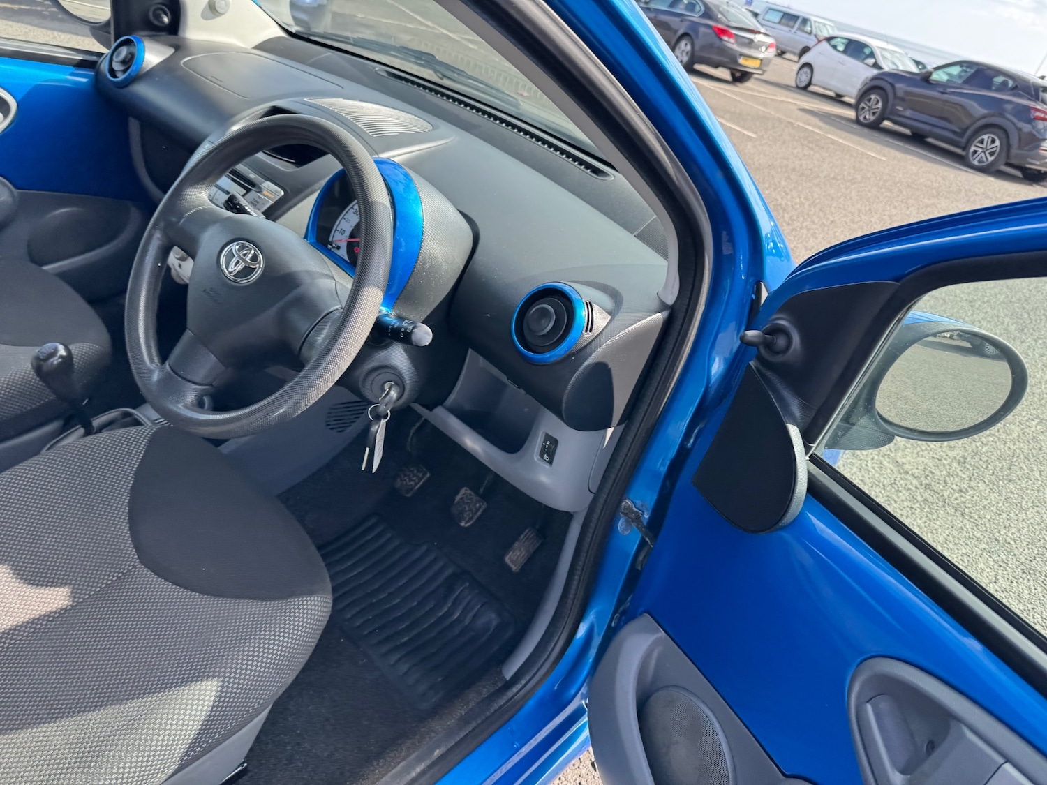 Used Toyota AYGO 2009 for sale - 76401873: Photo 7