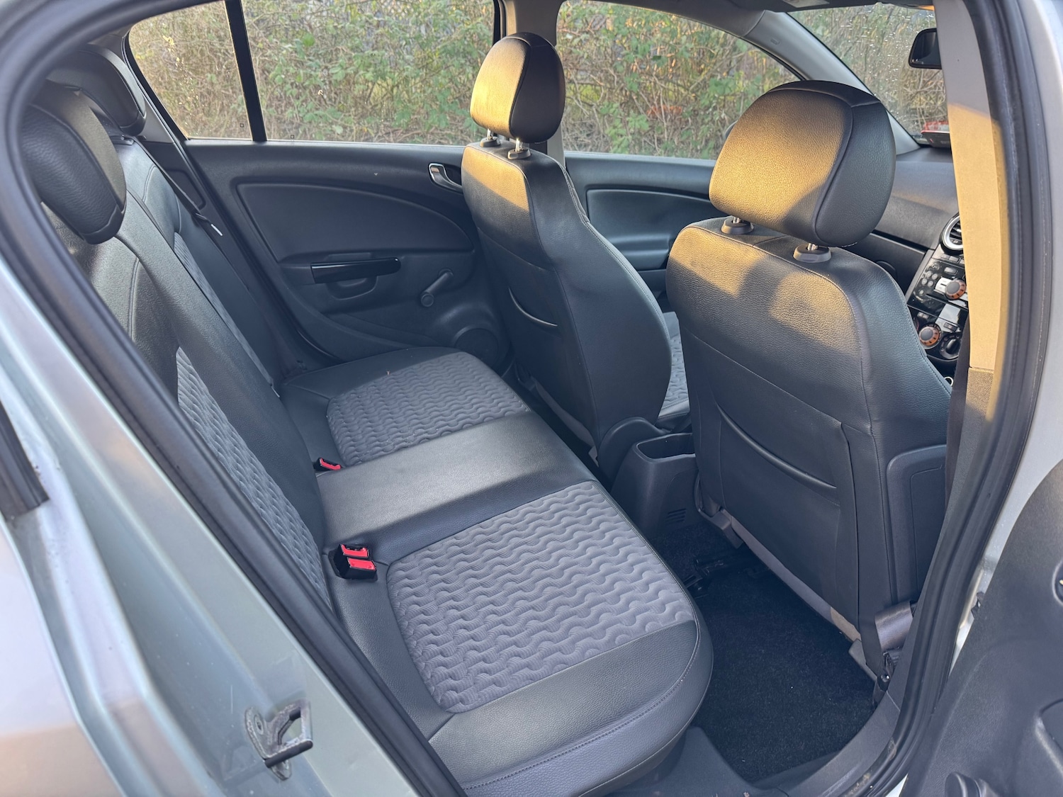 Used Vauxhall Corsa 2014 for sale - 76401832: Photo 8