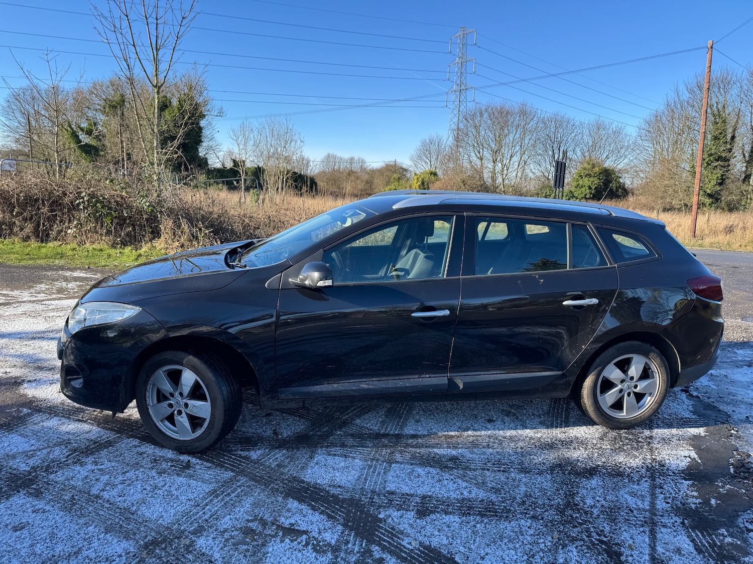 Used Renault Megane 2010 for sale - 77555465: Photo 2