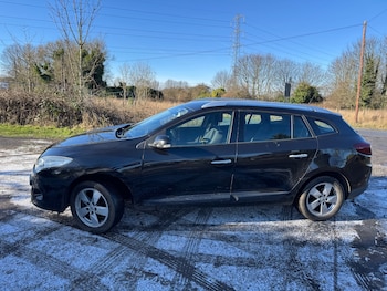 Used Renault Megane 2010 for sale - 77555465: Photo