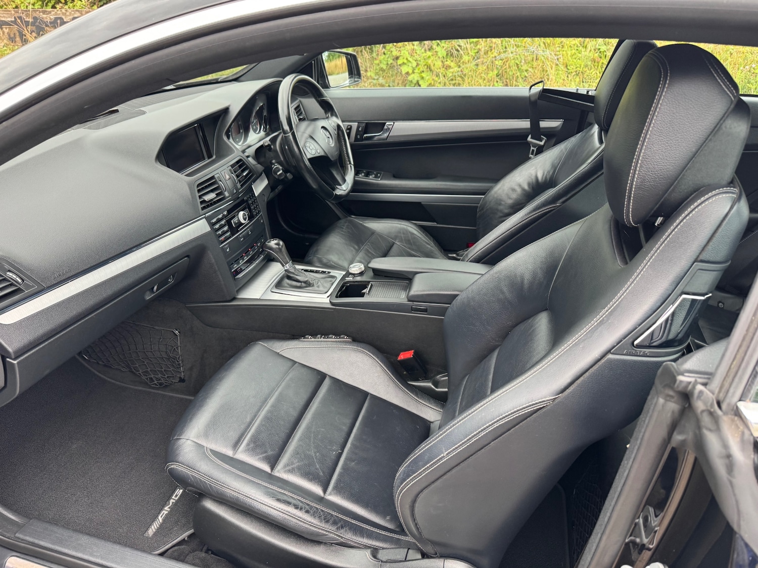 Used Mercedes-Benz E Class 2010 for sale - 76401830: Photo 11