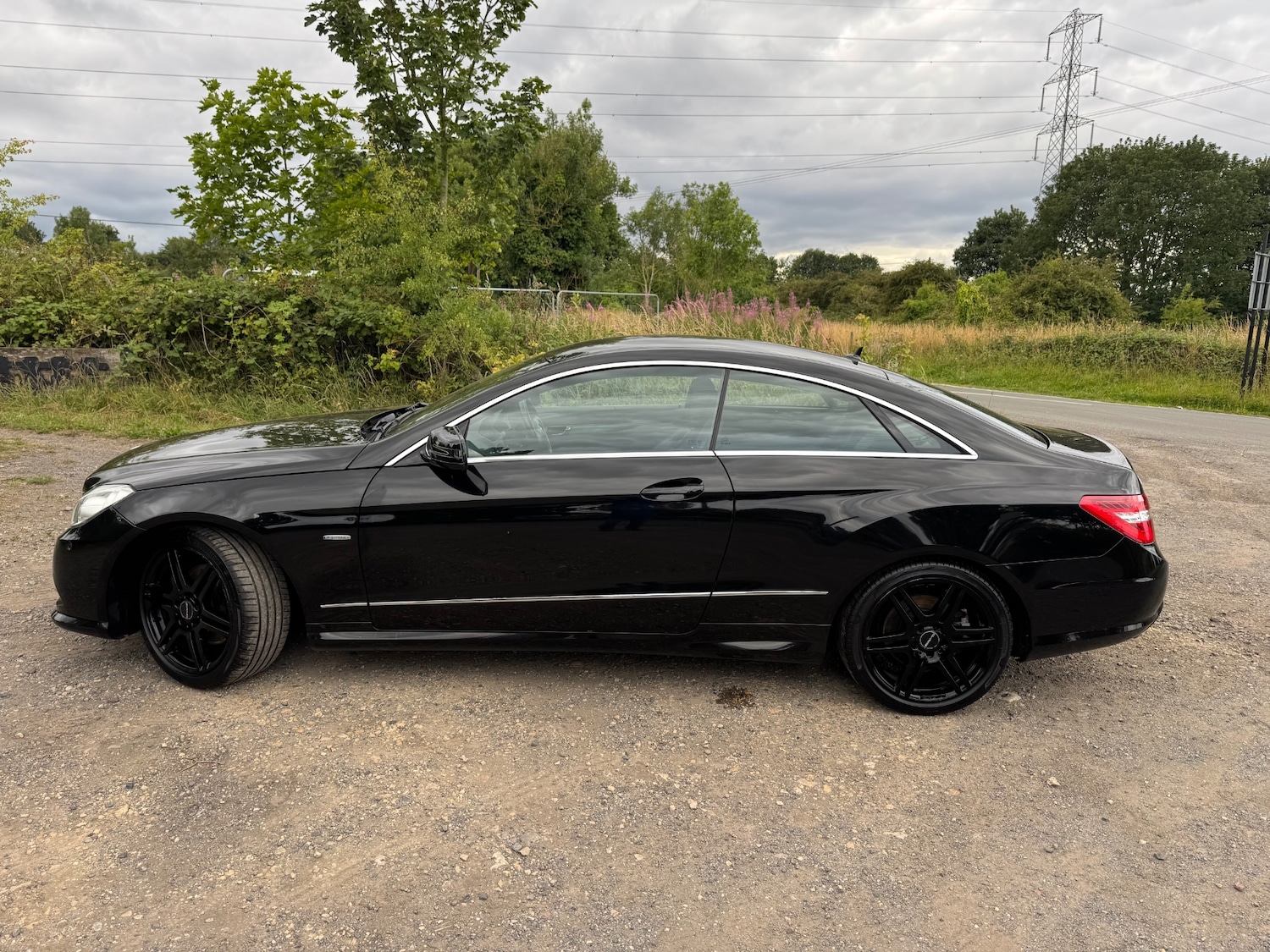 Used Mercedes-Benz E Class 2010 for sale - 76401830: Photo 2