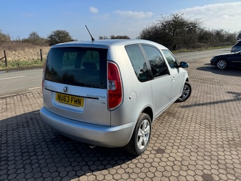 Used Skoda Roomster 2013 for sale - 79164163: Photo