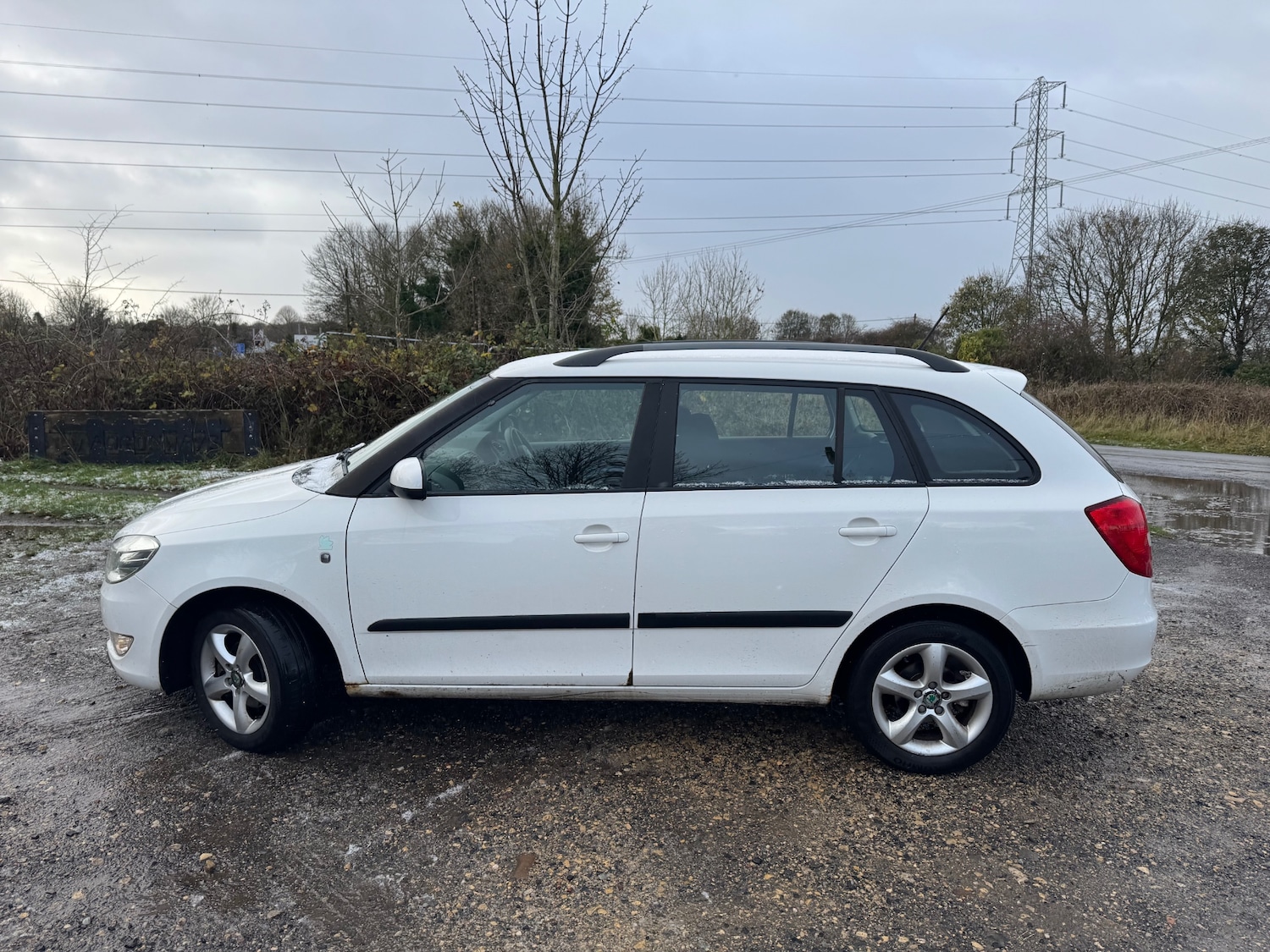 Used Skoda Fabia 2012 for sale - 76638075: Photo 2