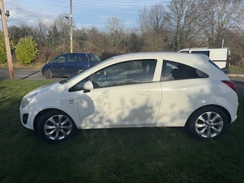 Used Vauxhall Corsa 2012 for sale - 77622230: Photo