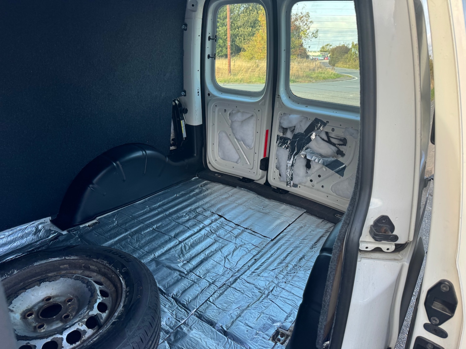 Used Volkswagen Caddy 2015 for sale - 76401847: Photo 11