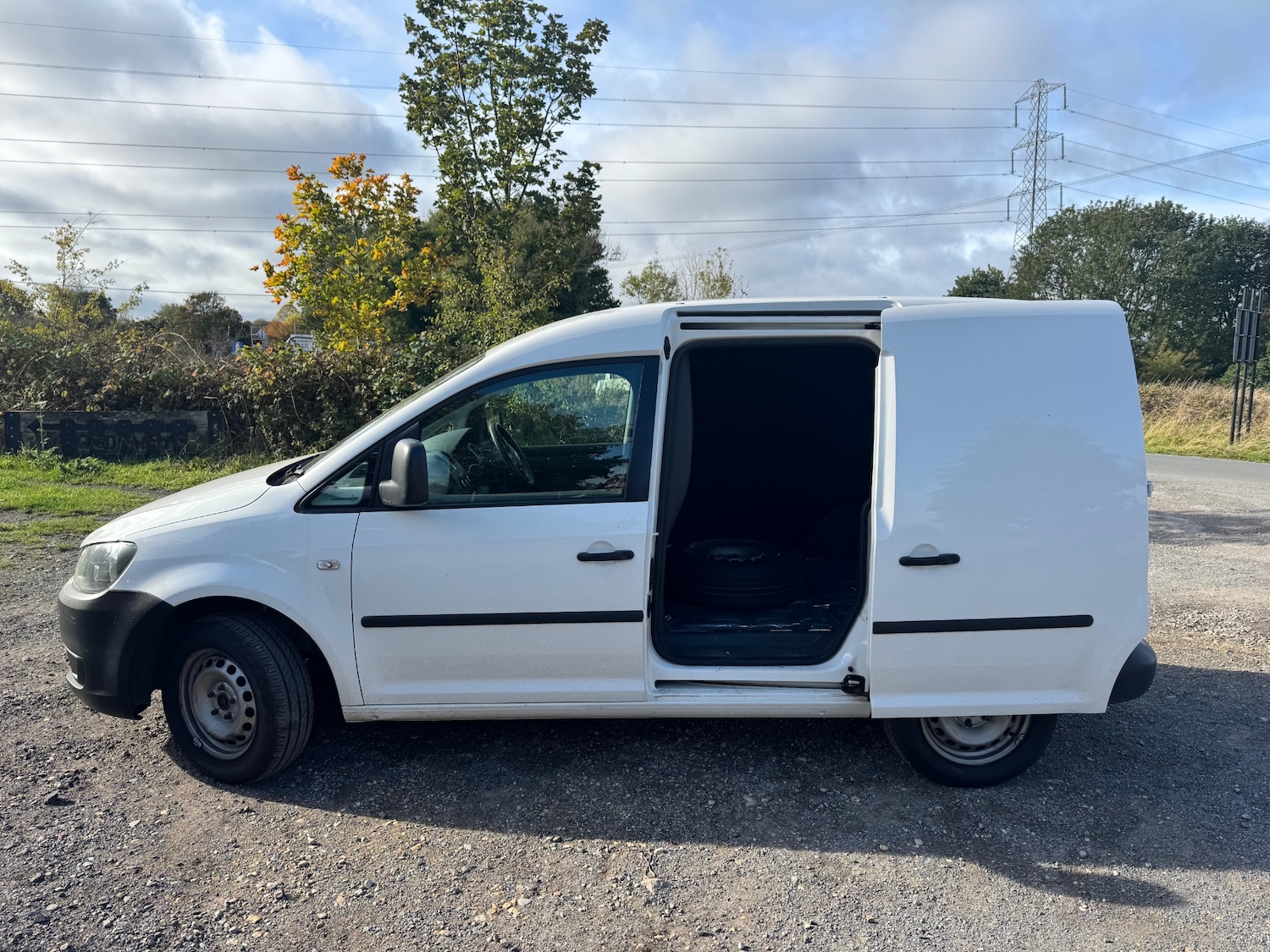 Used Volkswagen Caddy 2015 for sale - 76401847: Photo 3