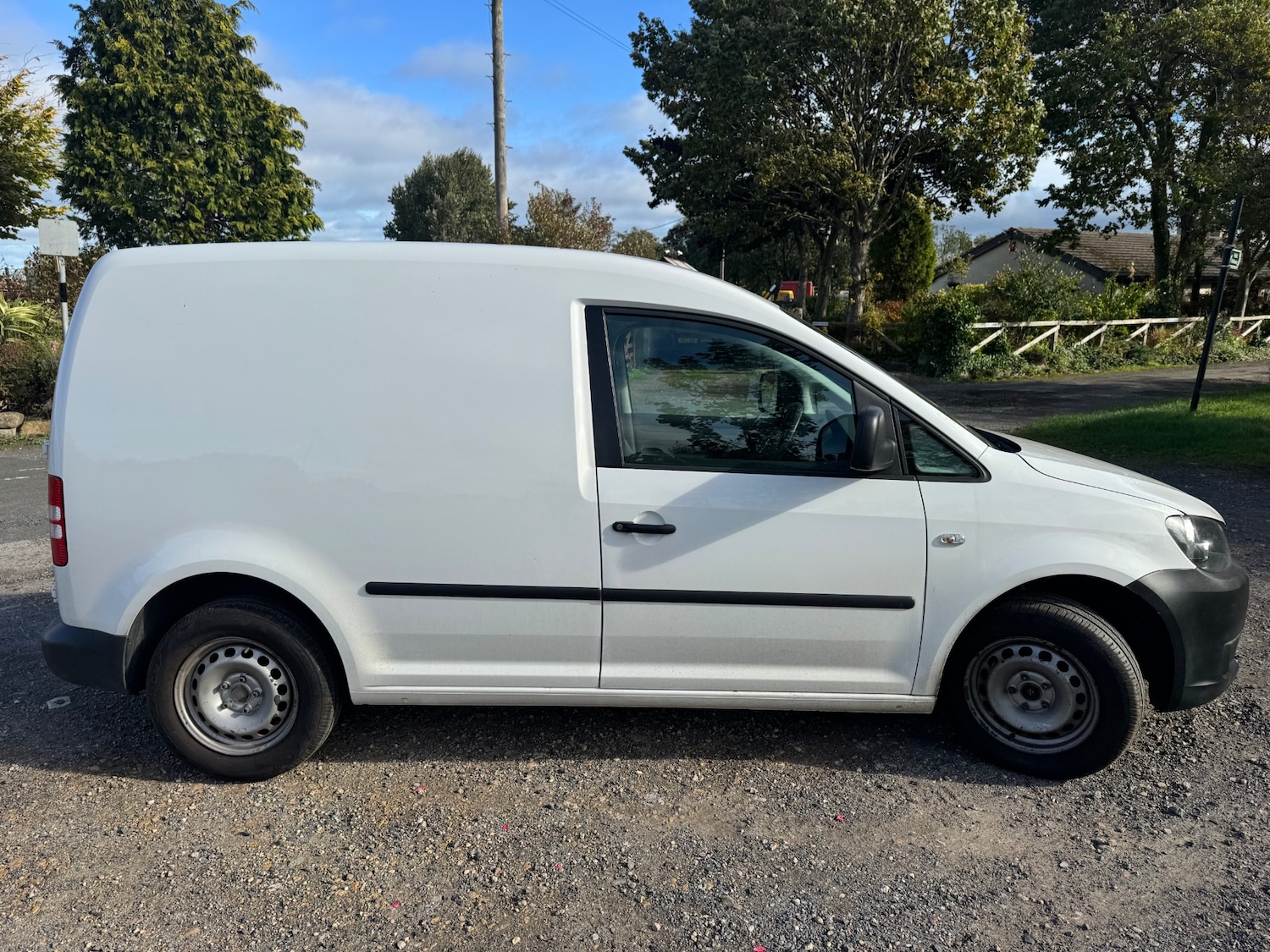 Used Volkswagen Caddy 2015 for sale - 76401847: Photo 6