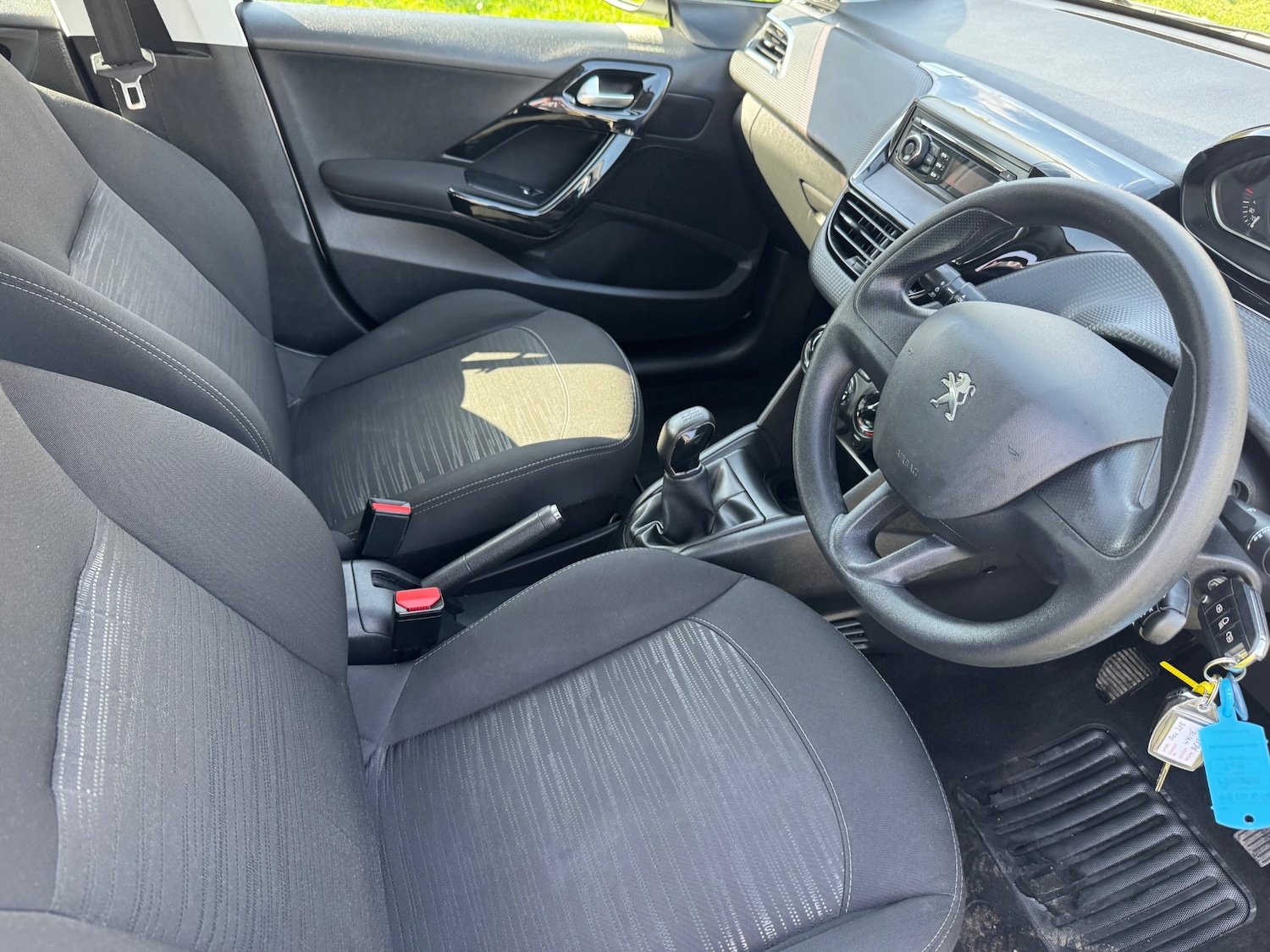 Used Peugeot 208 2016 for sale - 78163550: Photo 7