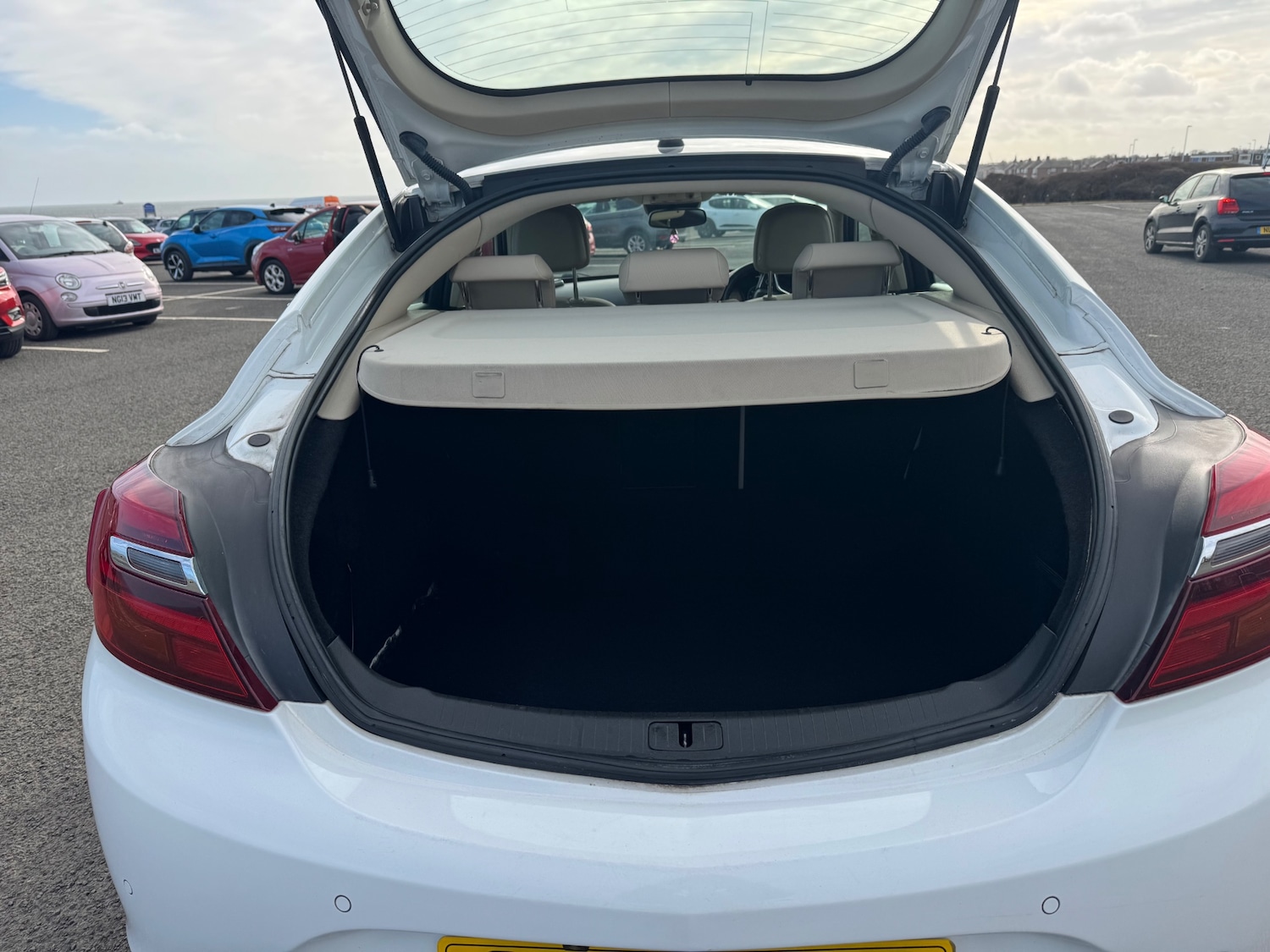 Used Vauxhall Insignia 2014 for sale - 77650325: Photo 9