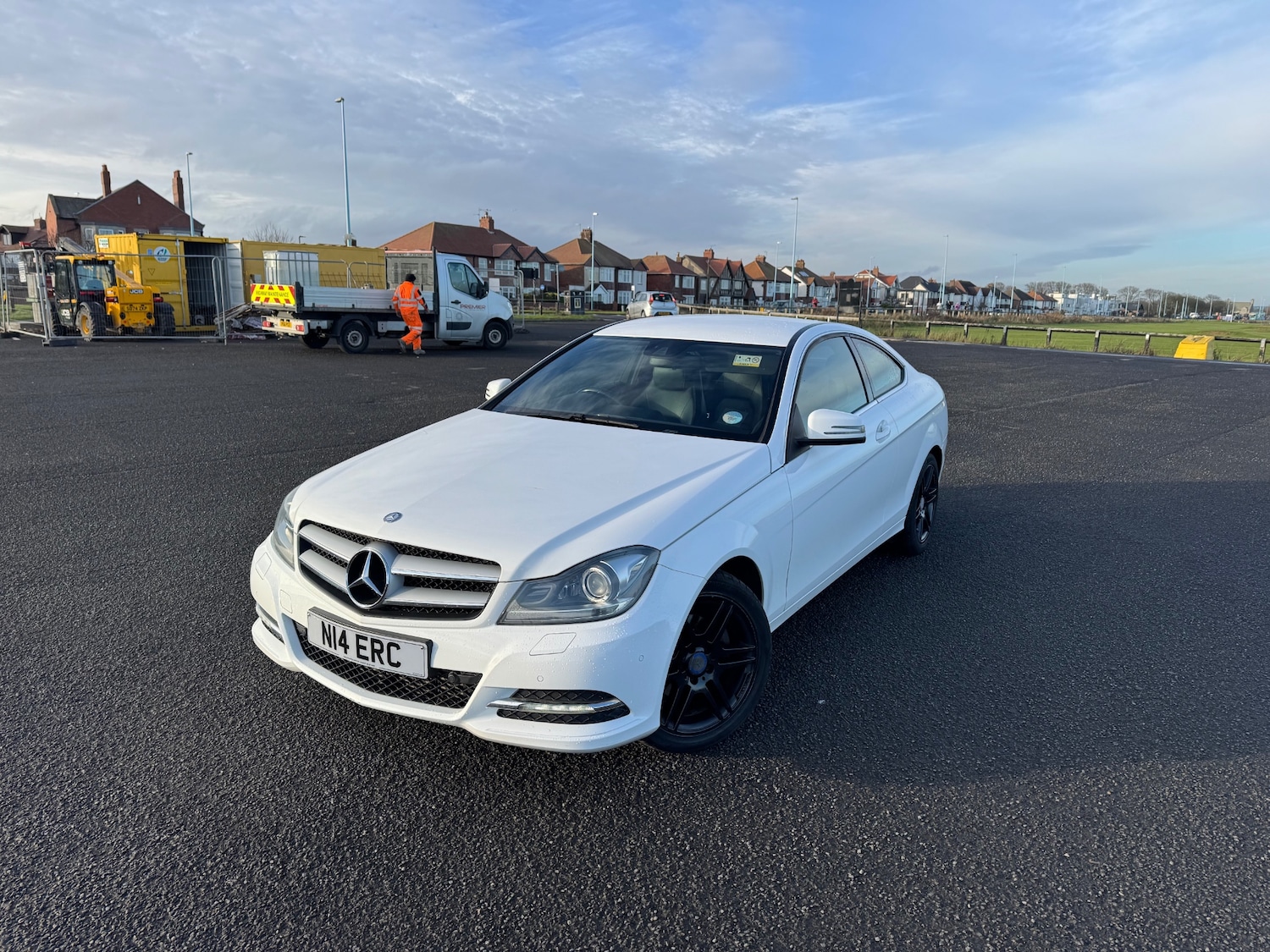 Used Mercedes-Benz C Class 2014 for sale - 76905493: Photo 1