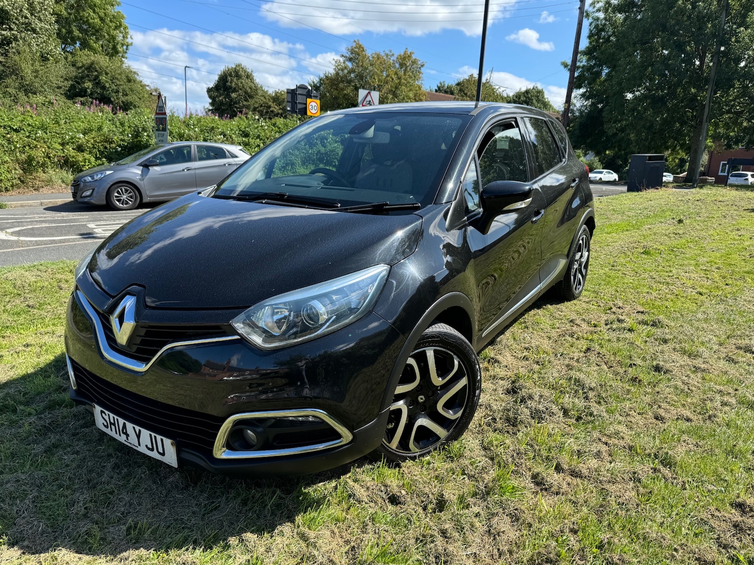 Used Renault Captur 2014 for sale - 76401843: Photo 1