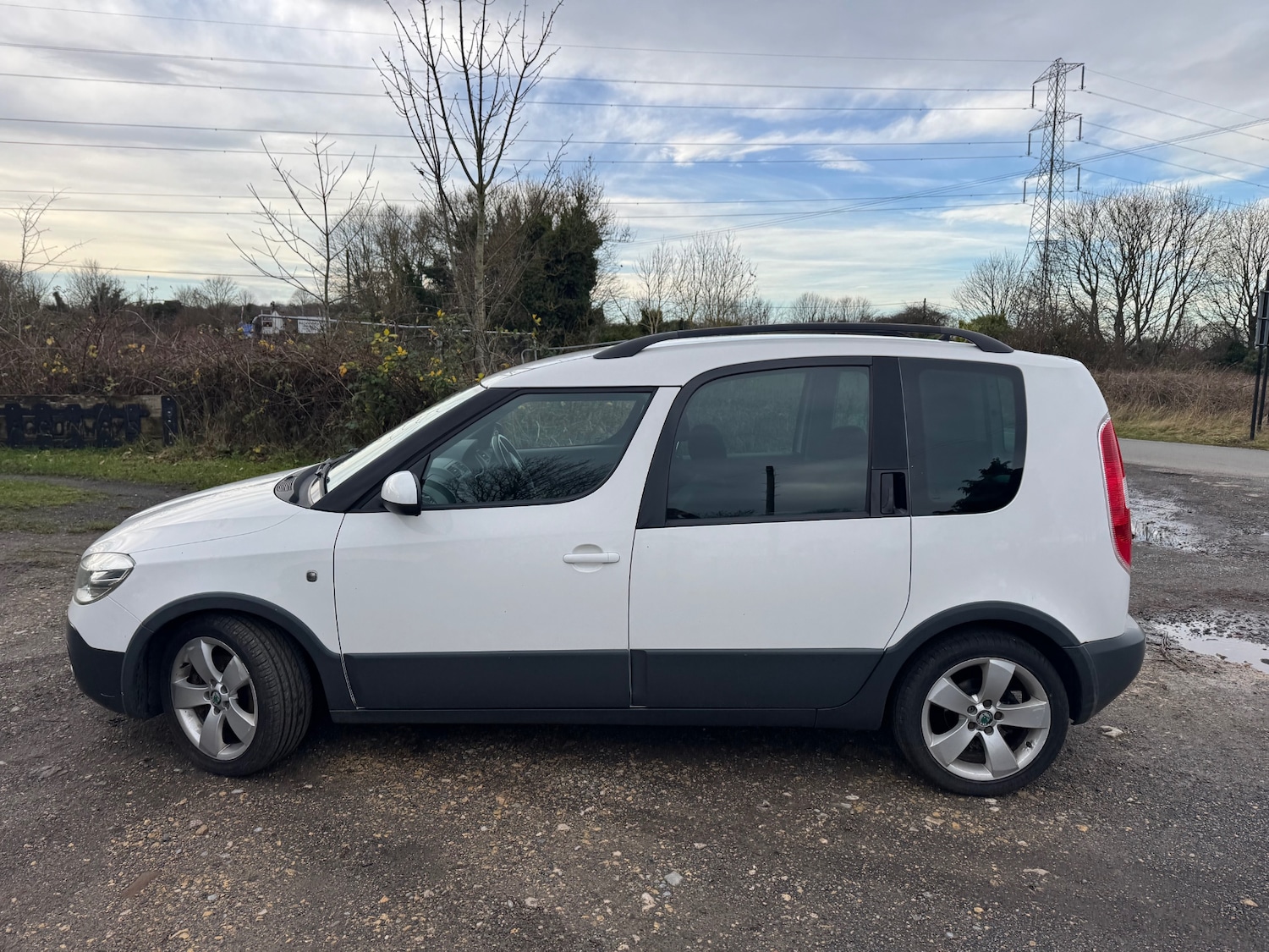 Used Skoda Roomster 2012 for sale - 77153980: Photo 2