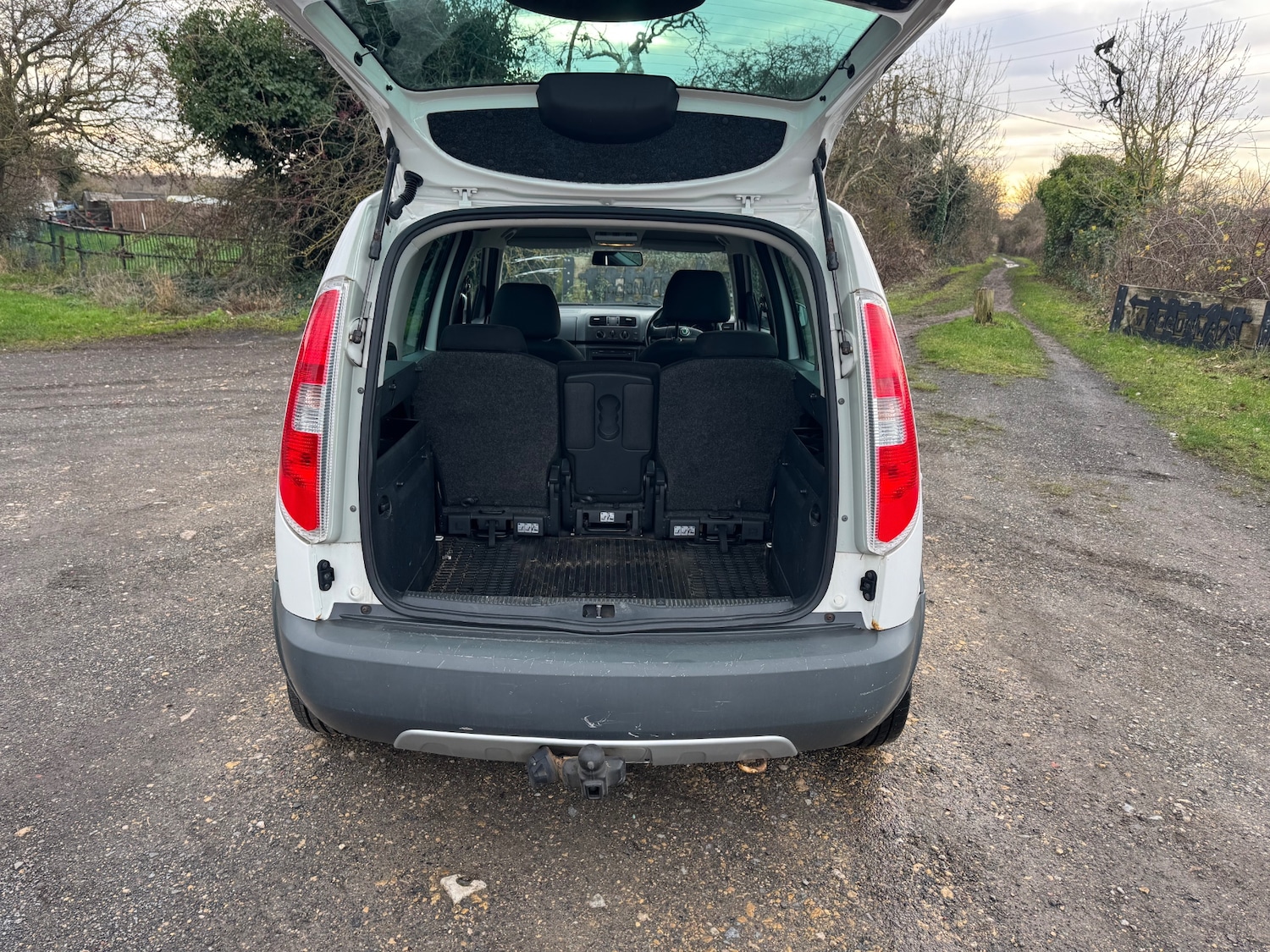 Used Skoda Roomster 2012 for sale - 77153980: Photo 9