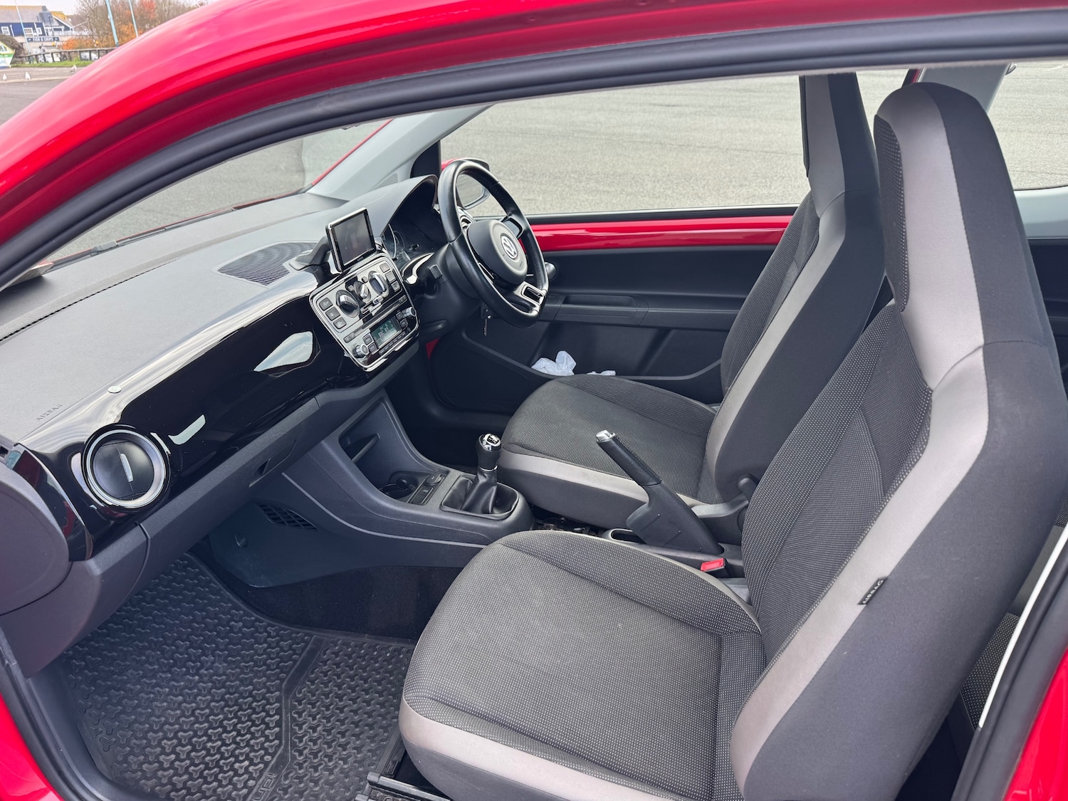 Used Volkswagen up! 2016 for sale - 76507863: Photo 11