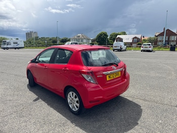 Used Toyota Yaris 2012 for sale - 79262661: Photo