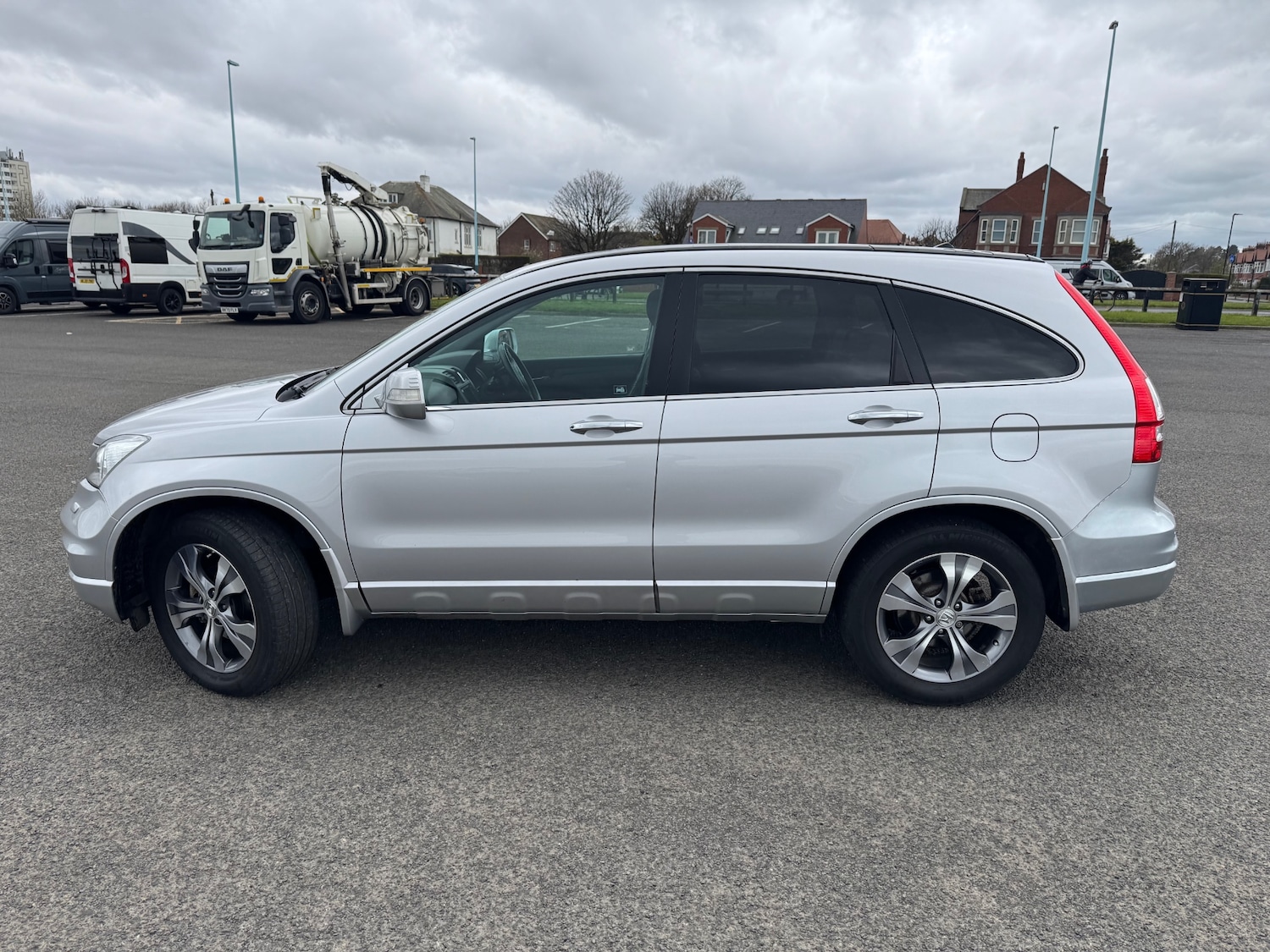 Used Honda CR-V 2010 for sale - 78178242: Photo 2