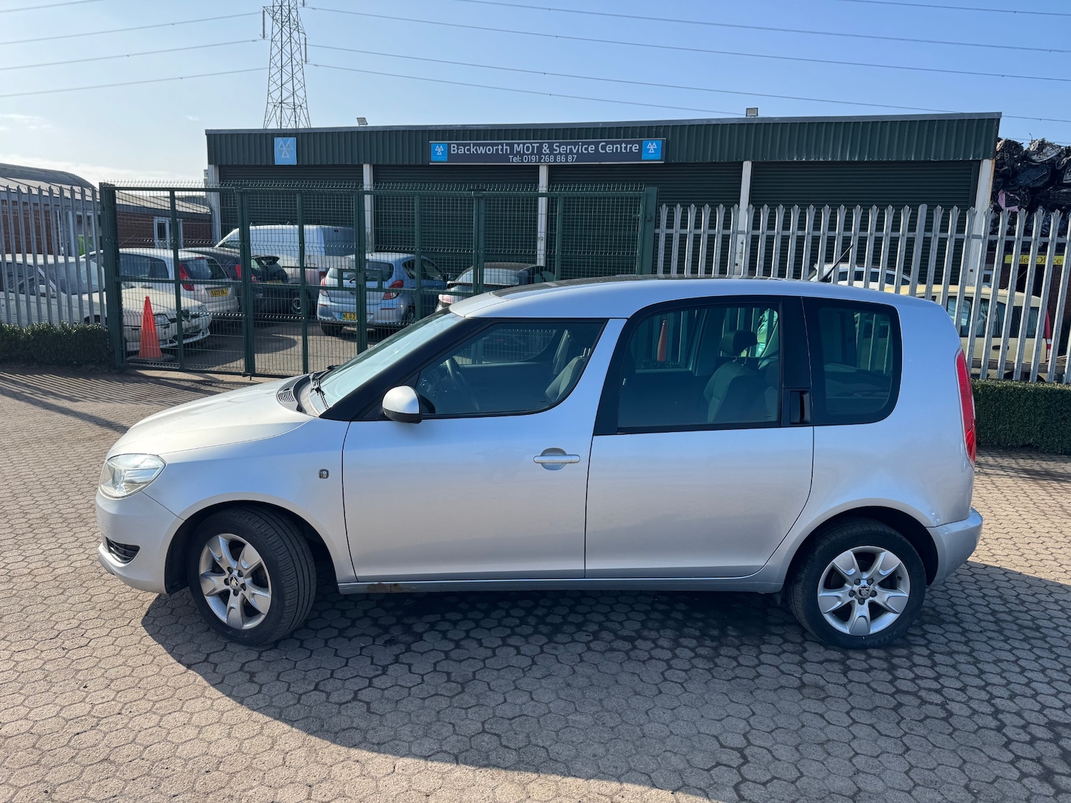 Used Skoda Roomster 2013 for sale - 77797197: Photo 2