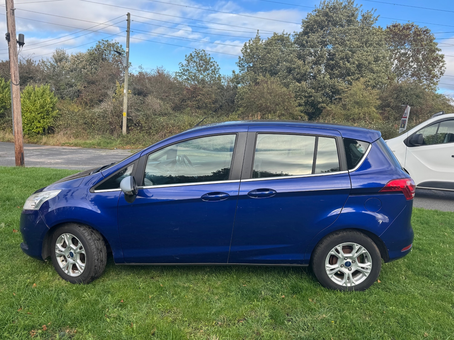 Used Ford B-MAX 2014 for sale - 76401863: Photo 2