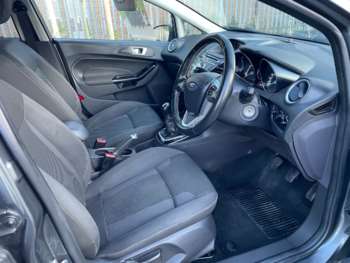 Used Ford Fiesta 2016 for sale - 74129037: Photo