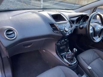 Used Ford Fiesta 2016 for sale - 74129037: Photo