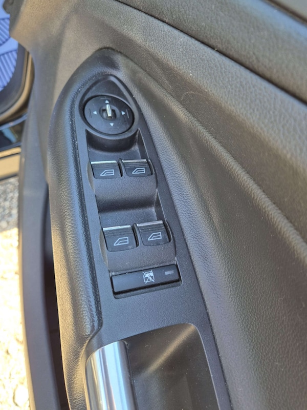 Used Ford Kuga 2014 for sale - 76277479: Photo 21