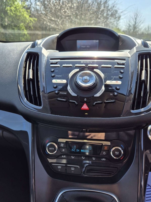 Used Ford Kuga 2014 for sale - 76277479: Photo 23