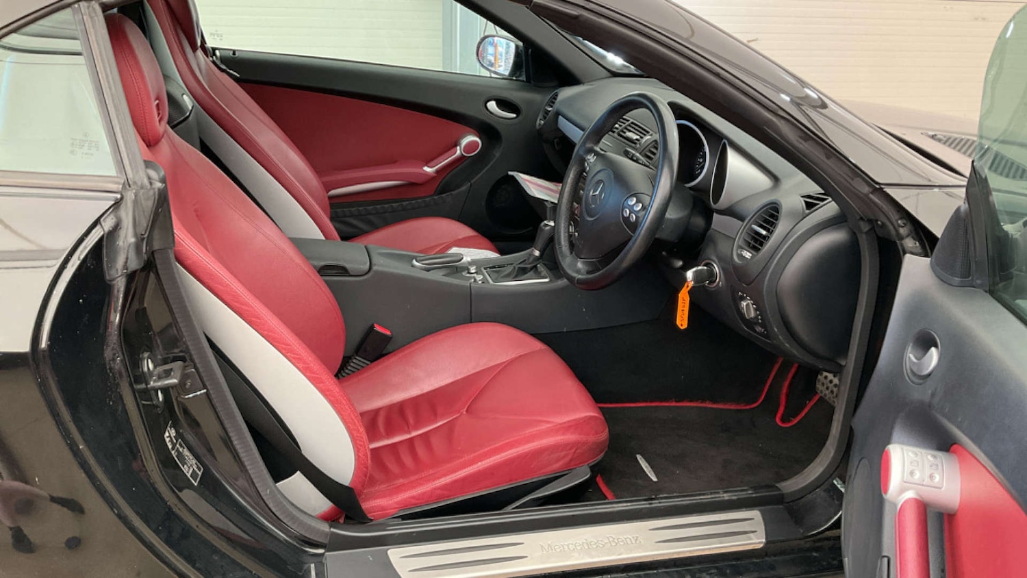 Used Mercedes-Benz SLK 2008 for sale - 76601882: Photo 11