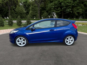 Used Ford Fiesta 2012 for sale - 75421231: Photo