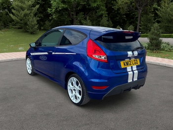 Used Ford Fiesta 2012 for sale - 75421231: Photo