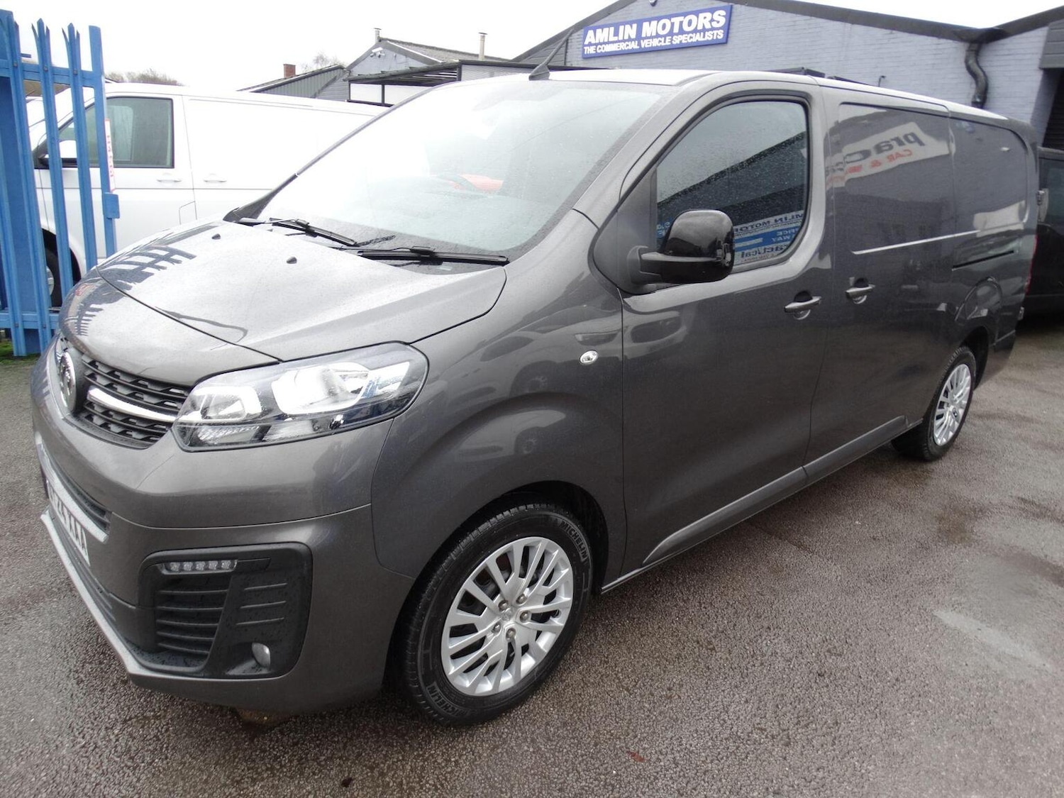 Used Vauxhall Vivaro 2024 for sale - 76911010: Photo 1