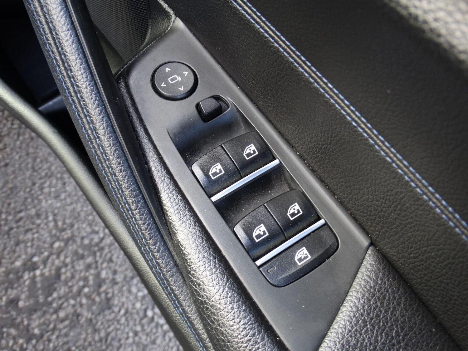 Used BMW 5 Series 2018 for sale - 77438486: Photo 37