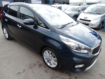 Used Kia Carens 2018 for sale - 75634545: Photo