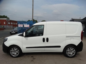 Used Fiat Doblo 2018 for sale - 78909686: Photo