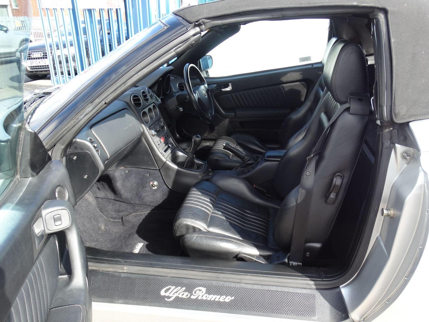 Used Alfa Romeo Spider 2004 for sale - 77836911: Photo 10