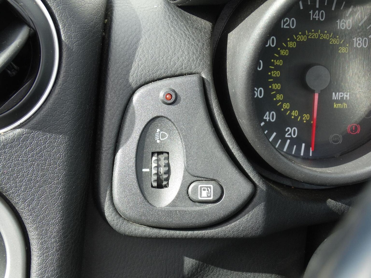 Used Alfa Romeo Spider 2004 for sale - 77836911: Photo 16