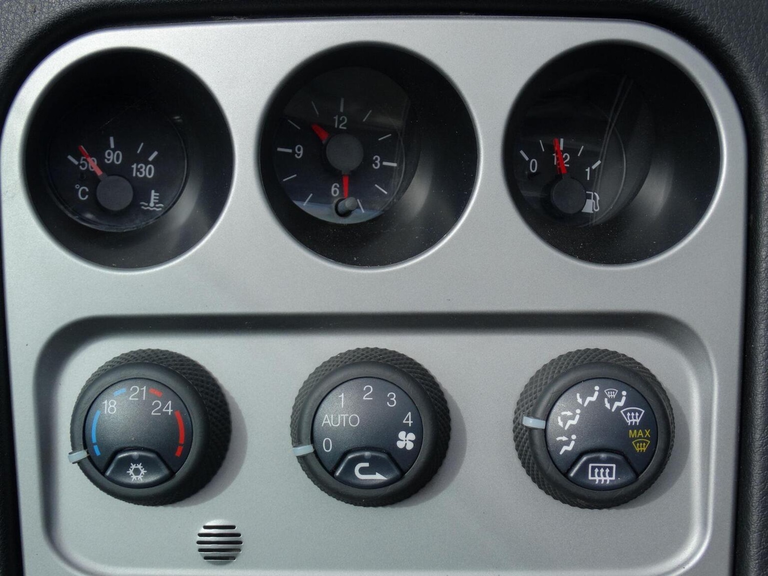 Used Alfa Romeo Spider 2004 for sale - 77836911: Photo 18