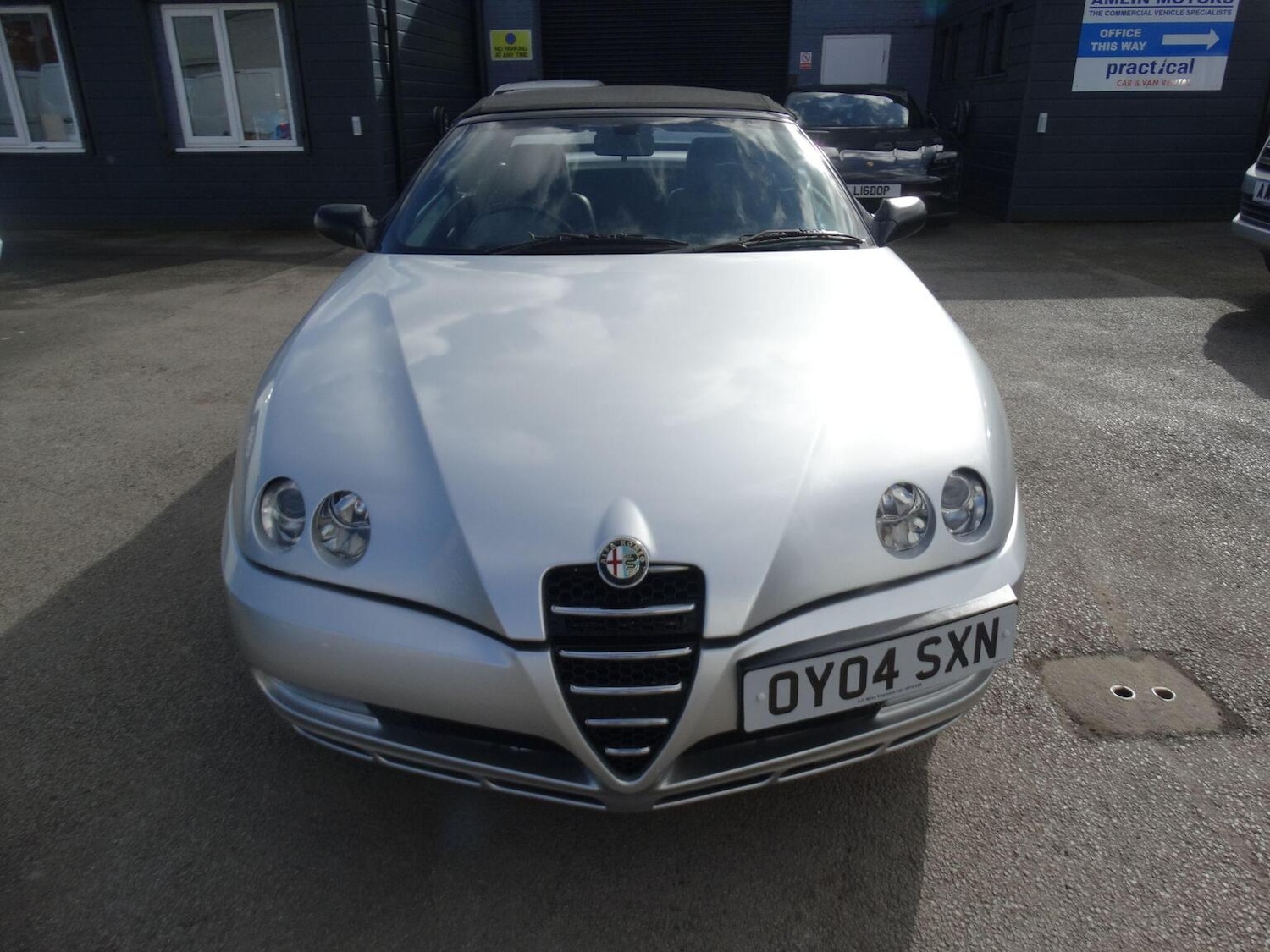 Used Alfa Romeo Spider 2004 for sale - 77836911: Photo 2