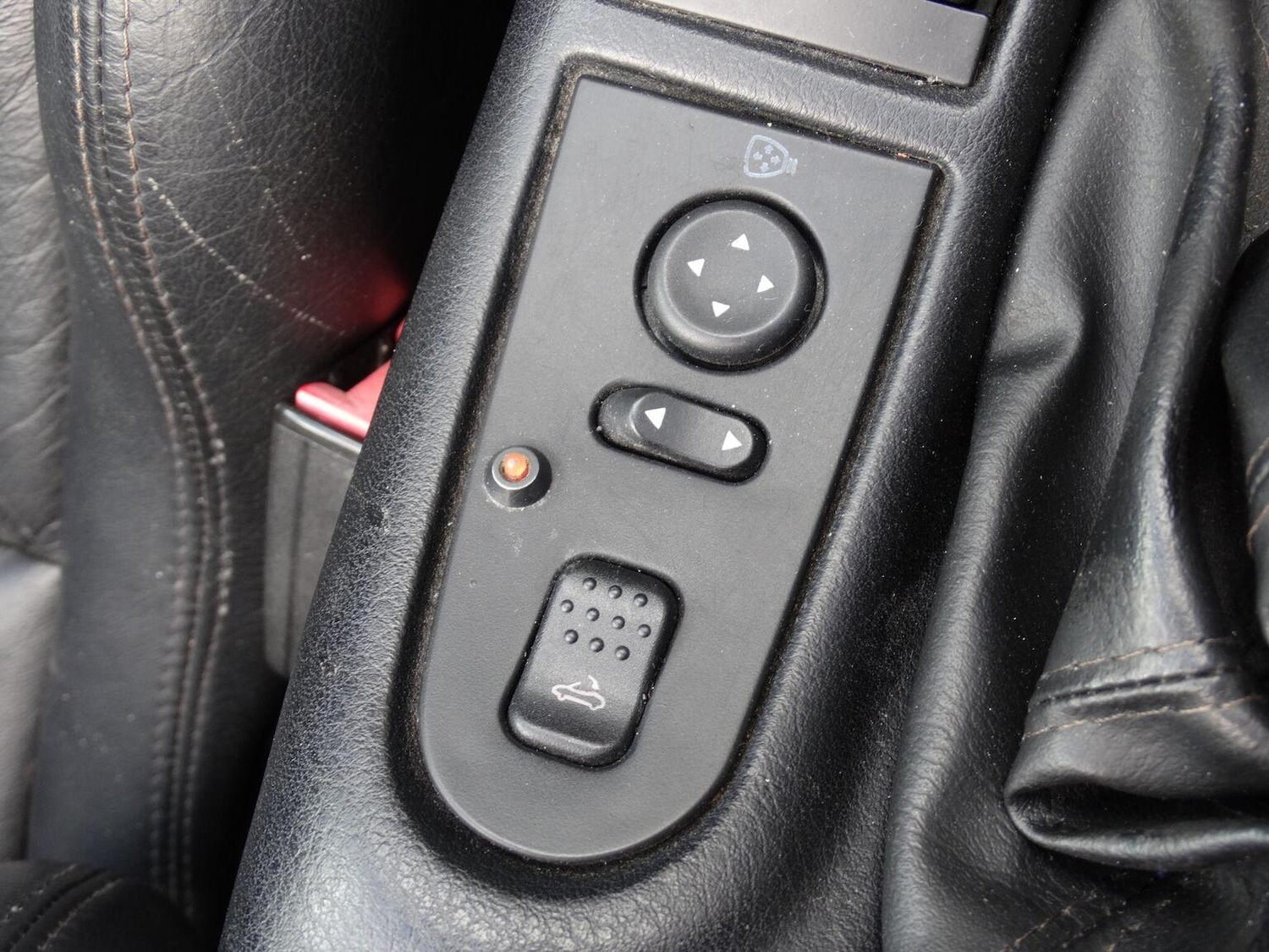 Used Alfa Romeo Spider 2004 for sale - 77836911: Photo 30