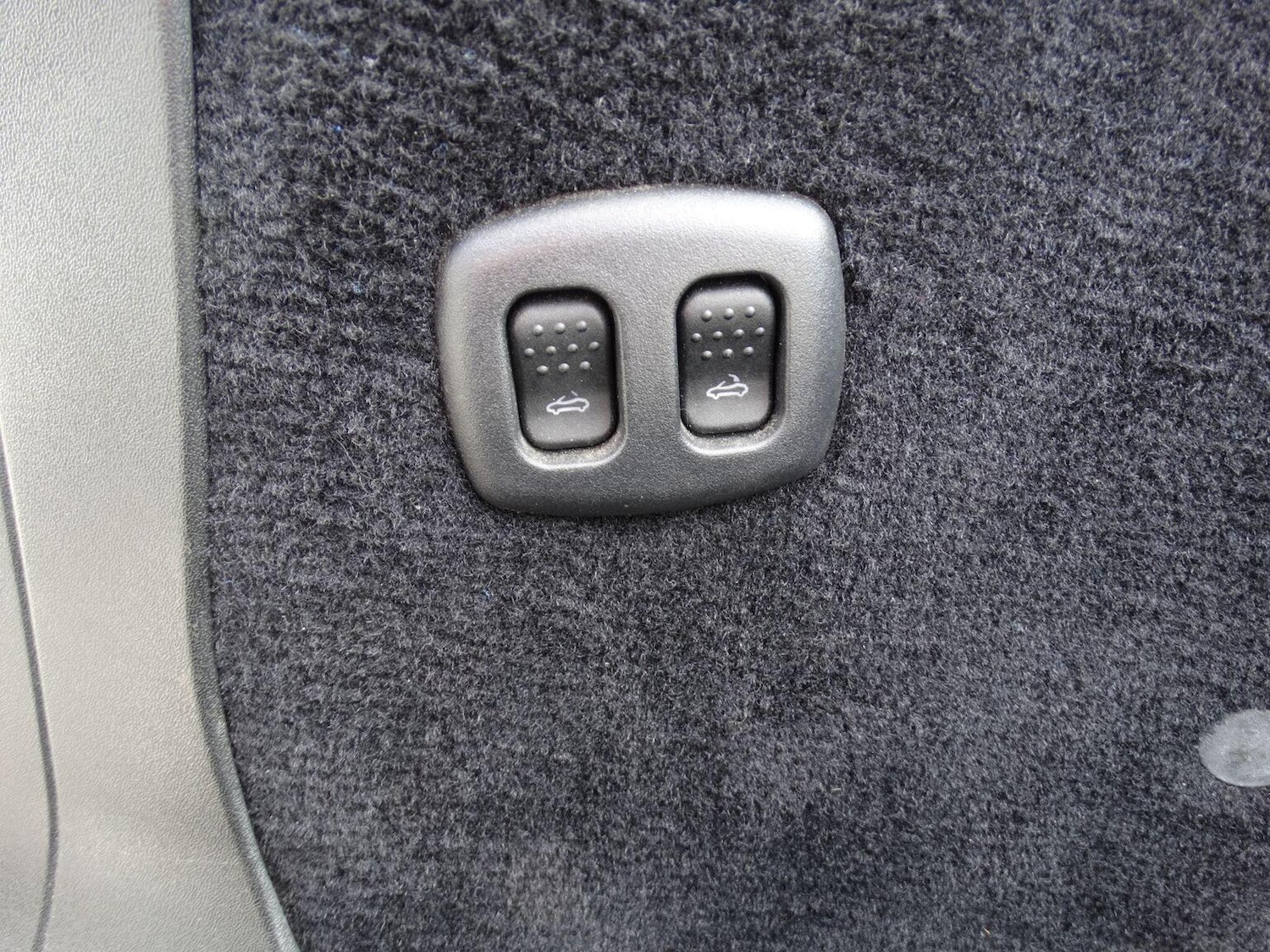 Used Alfa Romeo Spider 2004 for sale - 77836911: Photo 32